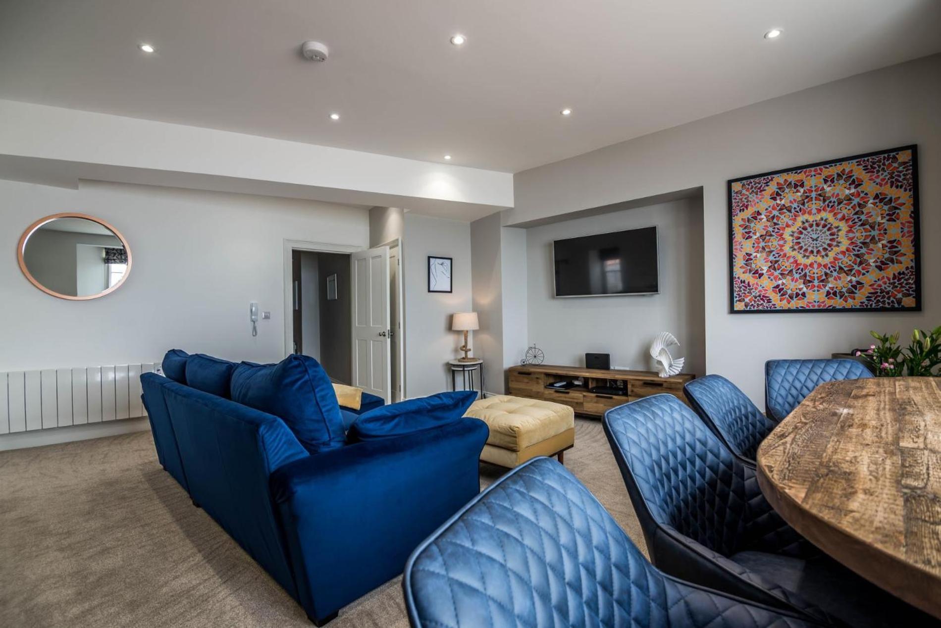 Lady Tenby - 2 Bedroom Apartment - Tenby Bagian luar foto