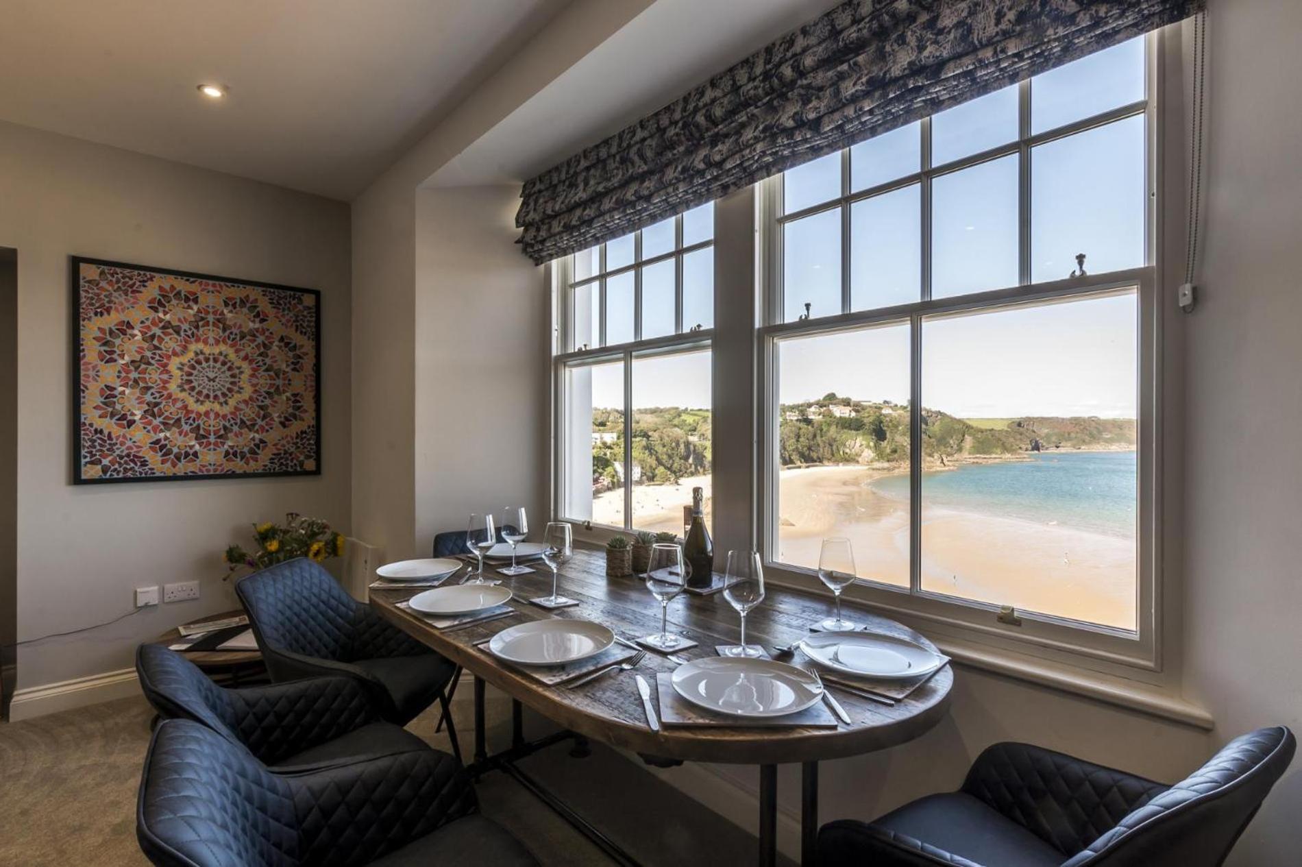 Lady Tenby - 2 Bedroom Apartment - Tenby Bagian luar foto